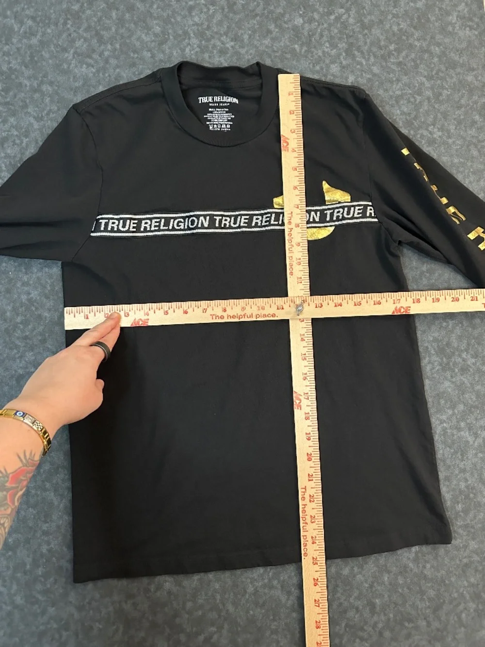 True Religion Long Sleeve Black and Gold T Shirt Size Small